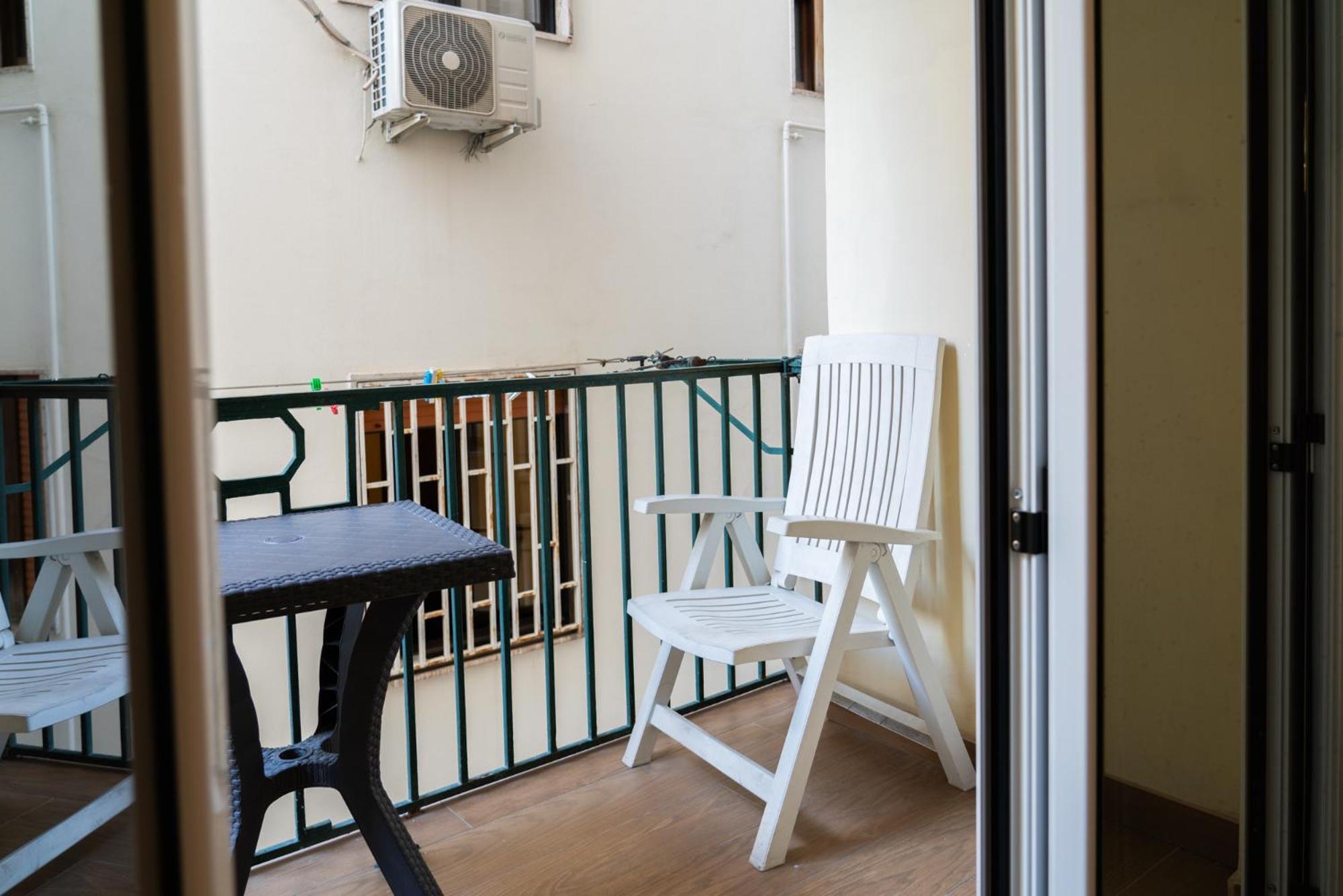 Suite Cervantes Naples Extérieur photo