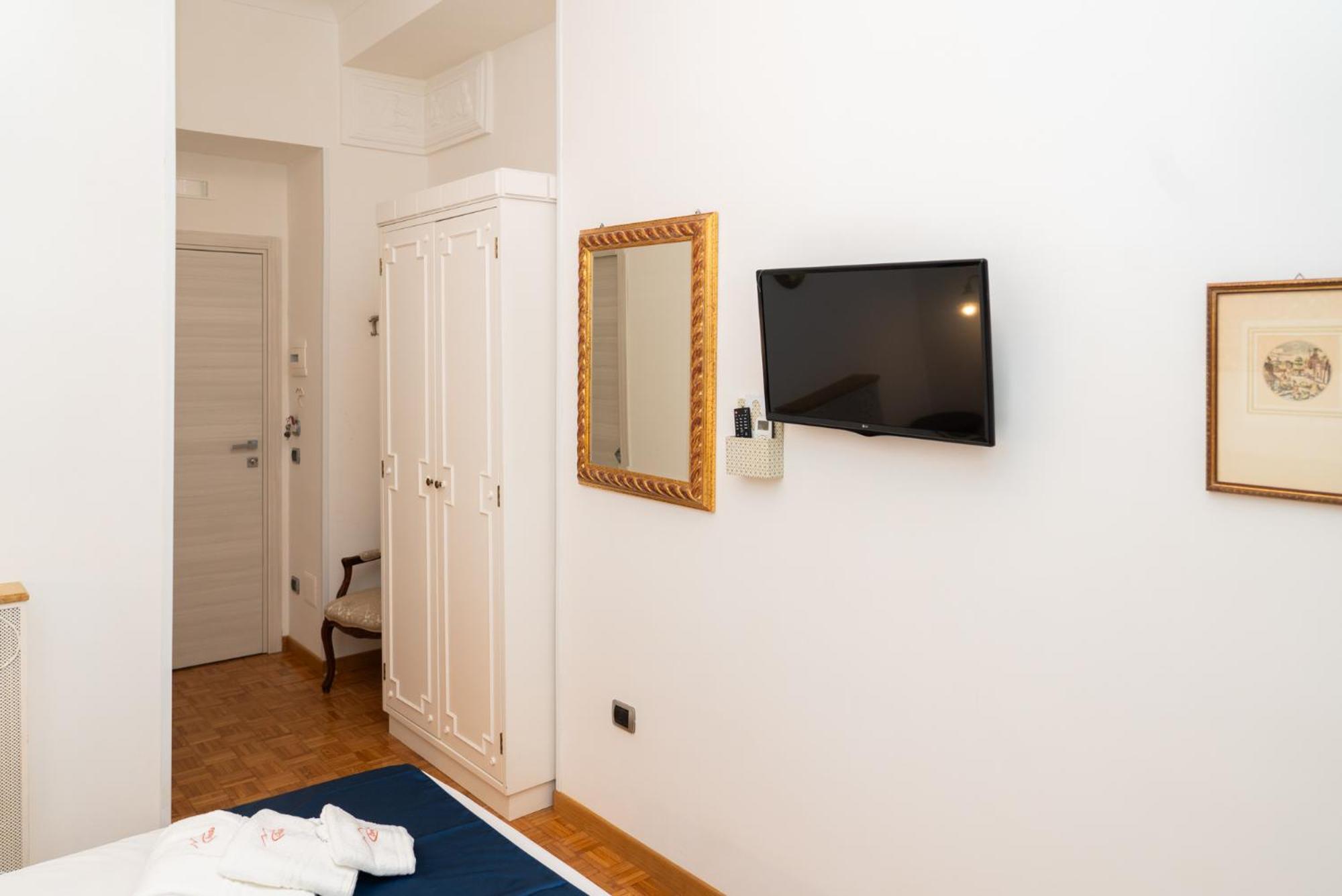 Suite Cervantes Naples Extérieur photo